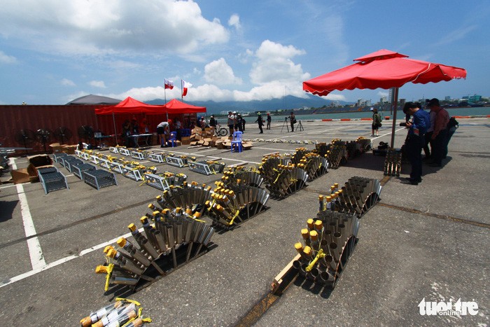 Cận cảnh 'trận địa pháo hoa' trước giờ khai hỏa ảnh 5