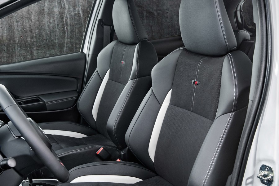 Toyota Yaris GS Sport 2019 trình làng tại Paris ảnh 5