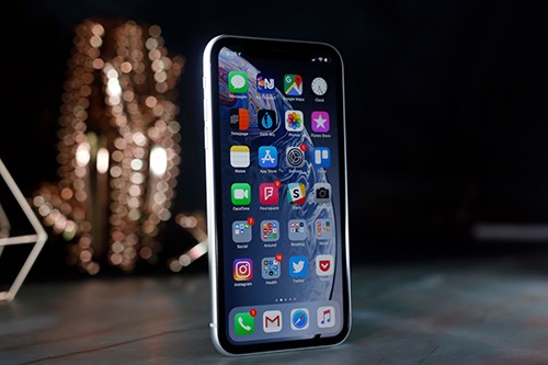 iPhone XR pin lâu, giá thấp nhưng không rẻ ảnh 1