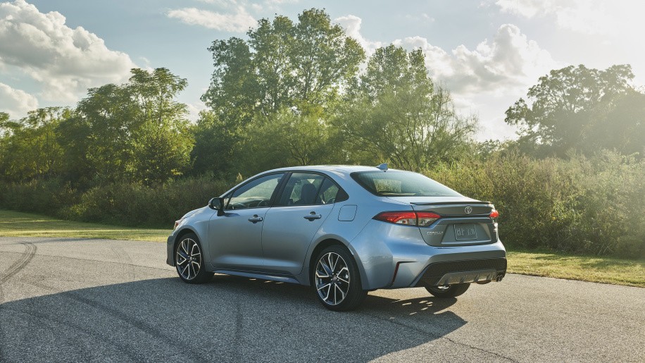 Toyota Corolla thế hệ mới trẻ hóa thiết kế ảnh 2