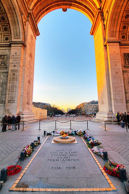 Điều ít biết về Khải Hoàn Môn, nơi bị phá tan hoang trong biểu tình ở Pháp ảnh 2