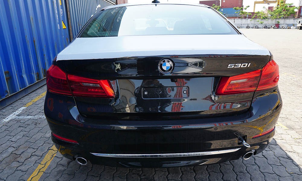 BMW series 5 về Việt Nam, nối lại cuộc đua với E-class ảnh 2