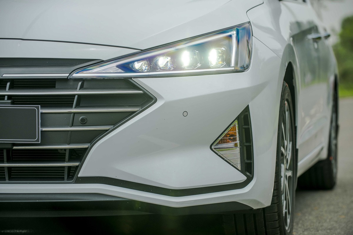 Hyundai Elantra mới giá cao nhất 769 triệu tại Việt Nam ảnh 3