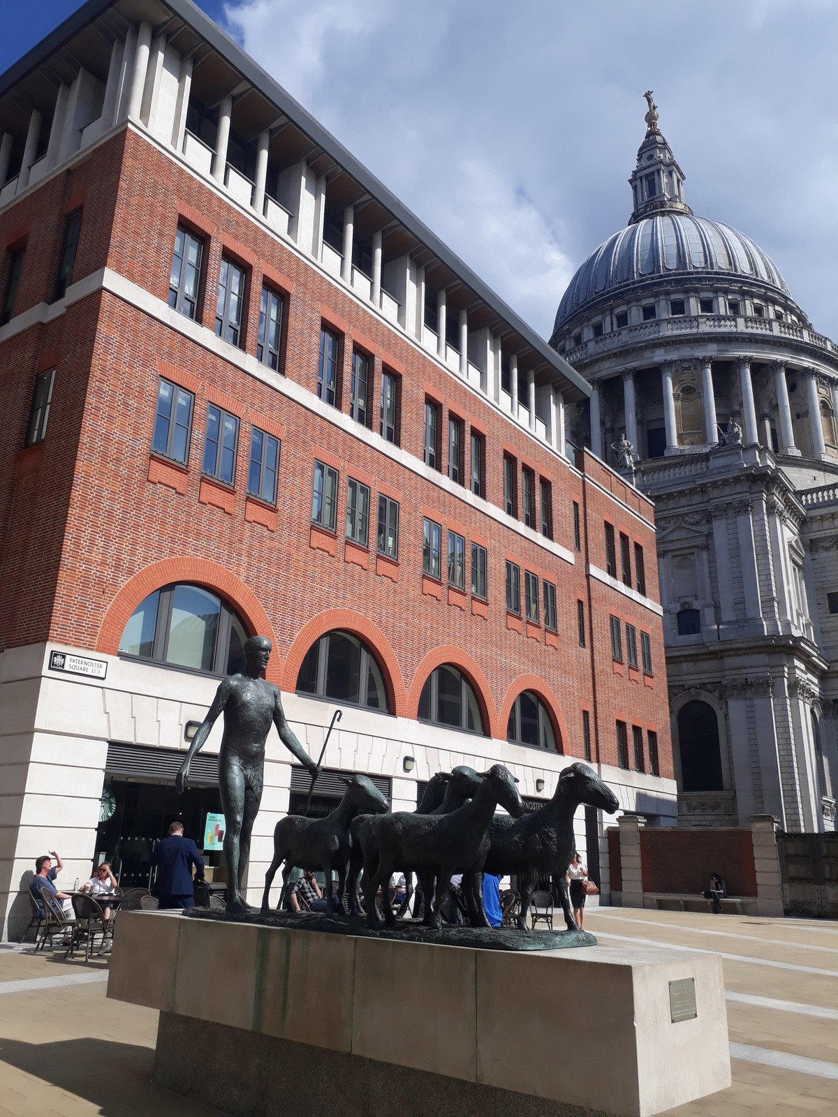  Đường đến sàn chứng khoán TOP 3 toàn cầu ảnh 4