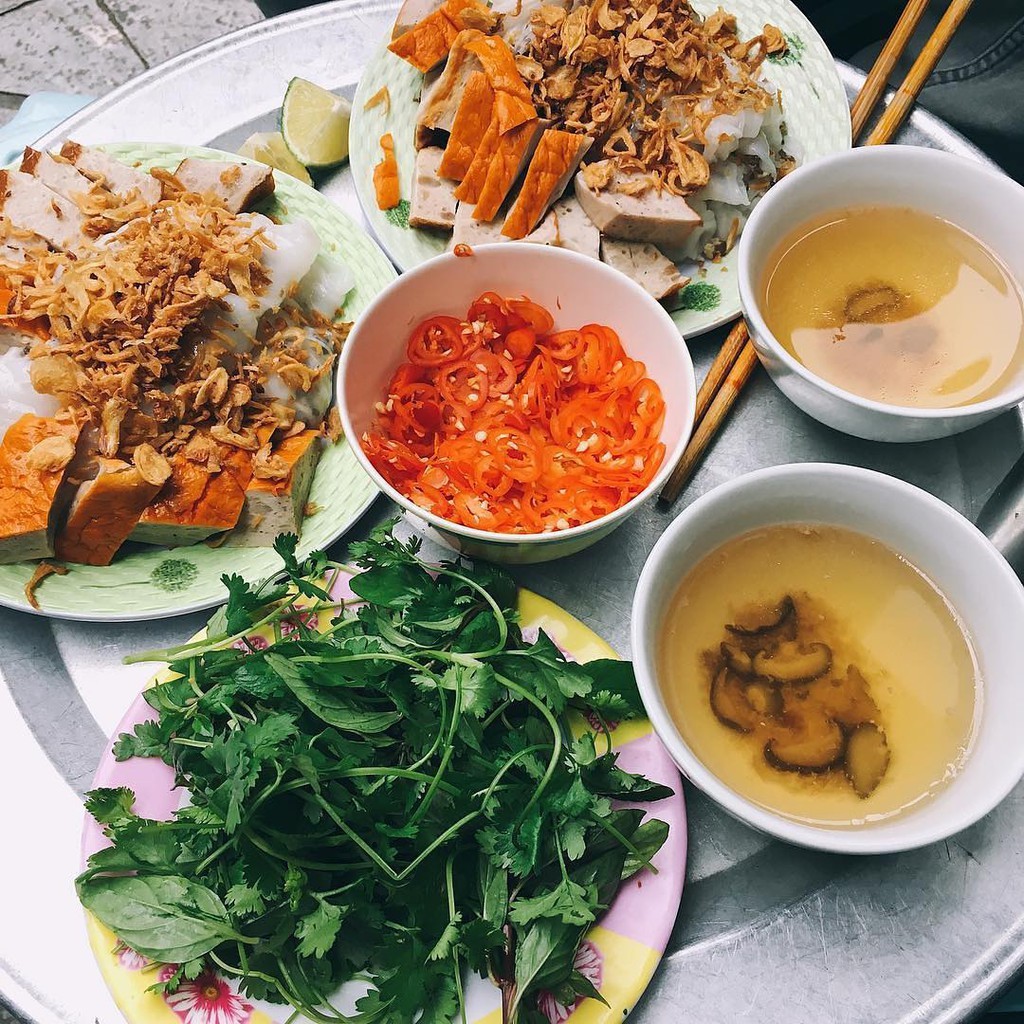 Những quán bánh cuốn nóng cho ngày Hà Nội se lạnh ảnh 2