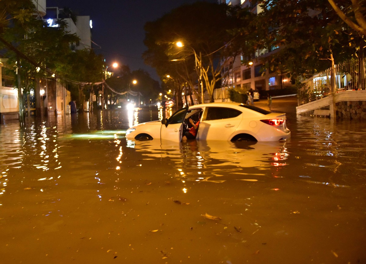 Cuộc sống khác biệt của cư dân 2 bờ sông Sài Gòn ảnh 10