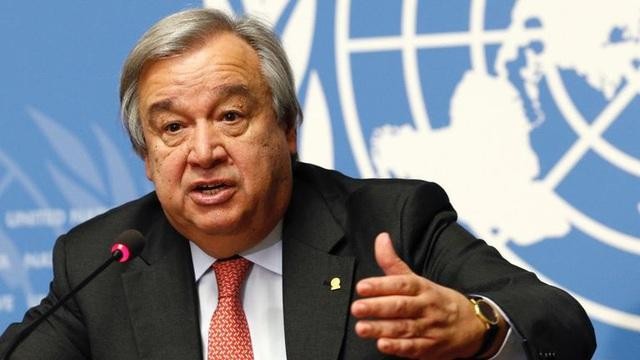 Ông António Guterres, sinh năm 1949, là một chính trị gia và nhà ngoại giao Bồ Đào Nha, hiện đang là Tổng thư ký Liên Hợp Quốc. Ông từng đảm nhiệm vị trí Thủ tướng Bồ Đào Nha từ 1995-2002. Ông António Guterres, sinh năm 1949, là một chính trị gia và nhà ngoại giao Bồ Đào Nha, hiện đang là Tổng thư ký Liên Hợp Quốc. Ông từng đảm nhiệm vị trí Thủ tướng Bồ Đào Nha từ 1995-2002.