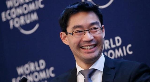 Ông Philipp Rösler, sinh năm 1973, là một cựu chính trị gia Đức từng giữ chức Phó Thủ tướng kiêm Bộ trưởng Bộ Kinh tế và công nghệ Đức. Sinh ra tại Việt Nam và được một cặp vợ chồng người Đức nhận làm con nuôi, ông là bộ trưởng nội các đầu tiên tại Đức là người gốc Á. Ông Philipp Rösler, sinh năm 1973, là một cựu chính trị gia Đức từng giữ chức Phó Thủ tướng kiêm Bộ trưởng Bộ Kinh tế và công nghệ Đức. Sinh ra tại Việt Nam và được một cặp vợ chồng người Đức nhận làm con nuôi, ông là bộ trưởng nội các đầu tiên tại Đức là người gốc Á.