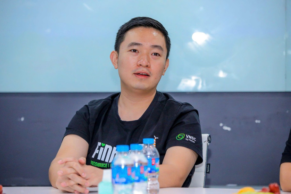 Ông Nghiêm Xuân Huy - Chủ tịch HĐQT Chứng khoán Vina.