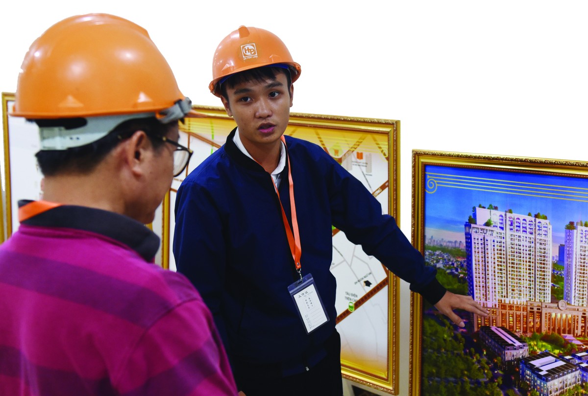 Nhiều chủ đầu tư tranh thủ tung ra ra thị trường. Ảnh: Dũng Minh.