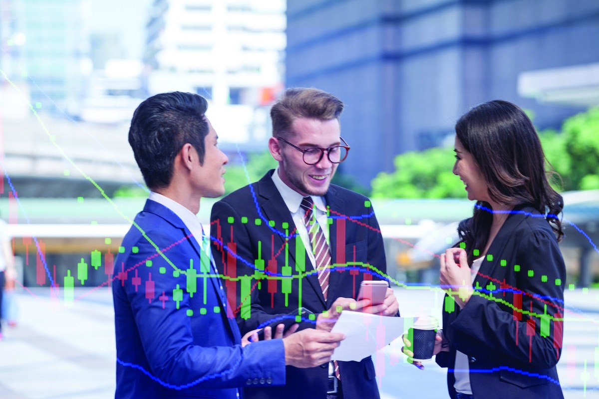 Các nhà đầu tư nước ngoài vẫn tin vào triển vọng phát triển của Việt Nam. Các nhà đầu tư nước ngoài vẫn tin vào triển vọng phát triển của Việt Nam.