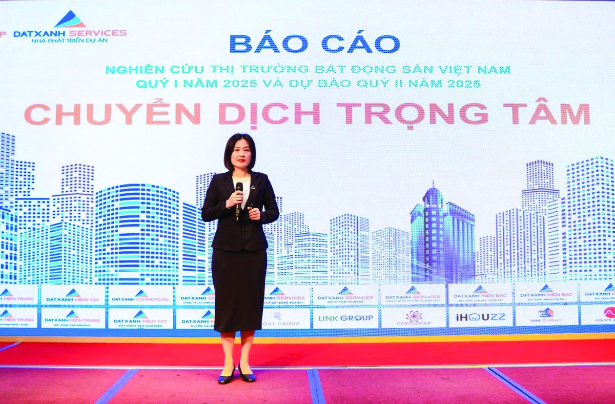 Bà Trịnh Thị Kim Liên - Giám đốc Kinh doanh Dat Xanh Services