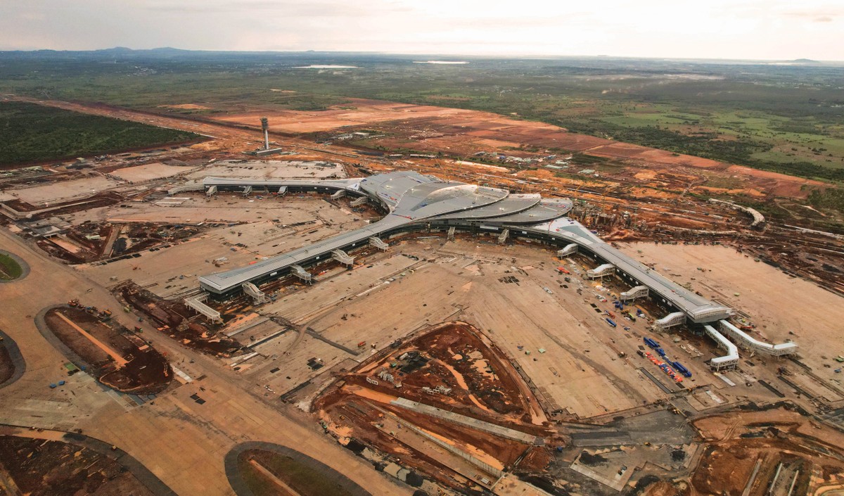 Hạ tầng kết nối phát triển sẽ thúc đẩy giá trị bất động sản. Ảnh: Lê Toàn.