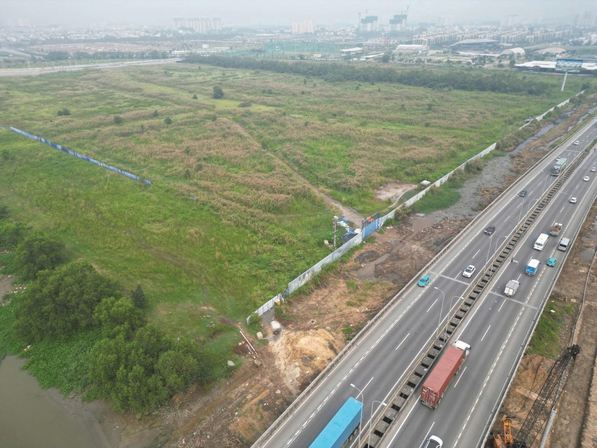 Một góc dự án Khu liên hợp thể dục thể thao quốc gia Rạch Chiếc. Ảnh: Lê Toàn.