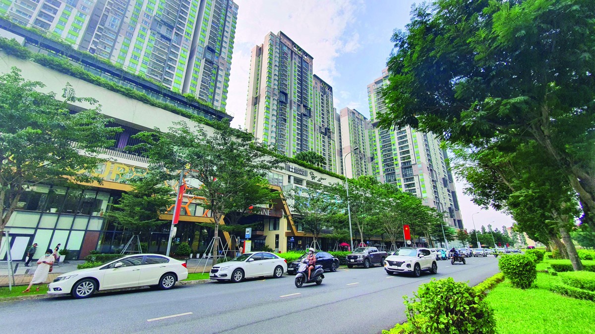 Tại khu vực TP.HCM cũ, phân khúc căn hộ cao cấp và hạng sang ở vùng lõi trung tâm vẫn giữ vững giá trị. Ảnh: Lê Toàn.