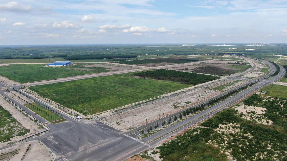 Đất công nghiệp vẫn là lựa chọn ưu tiên của doanh nghiệp đầu tư đường dài. Ảnh: Thành Nguyễn.