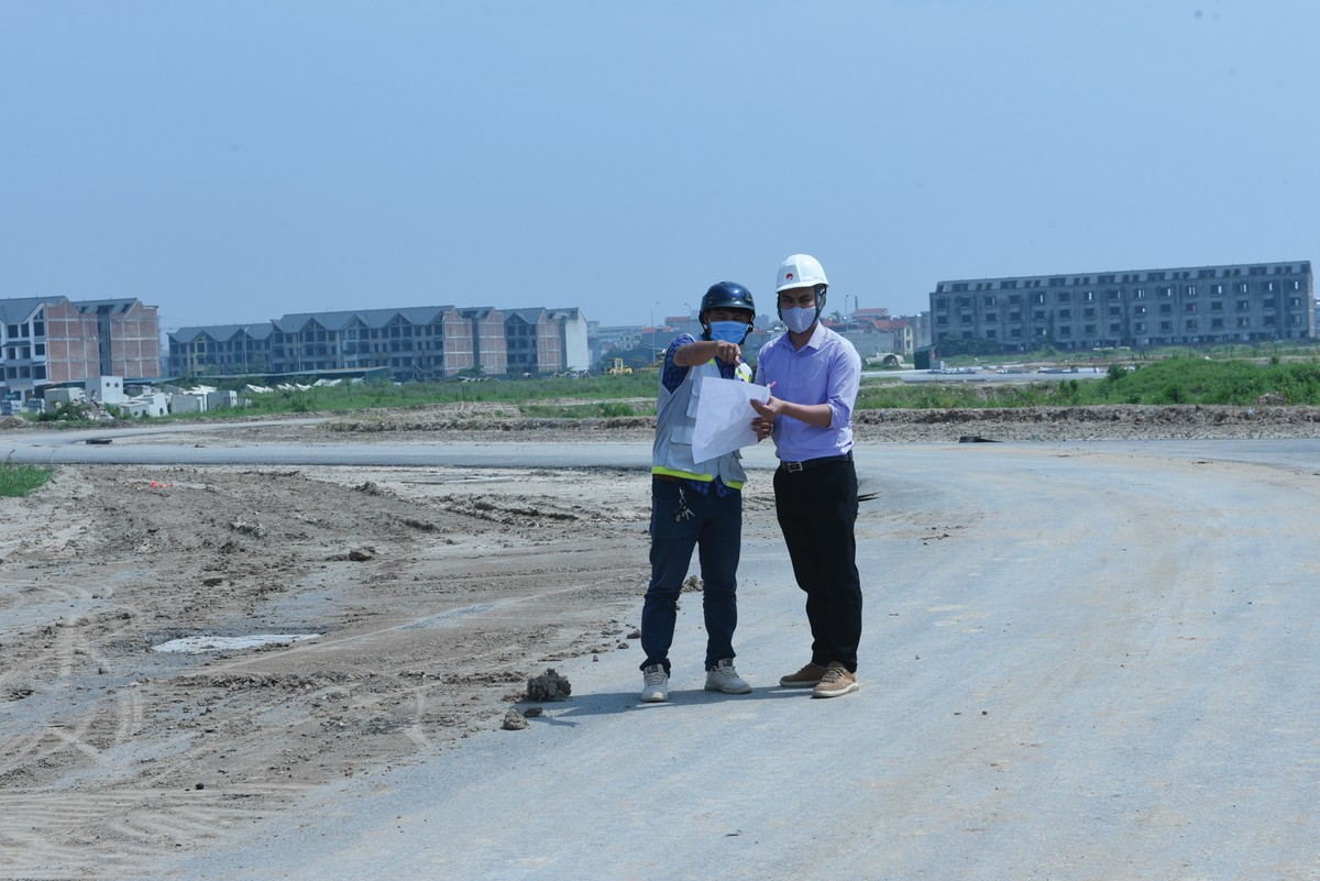 Nhà đầu tư miền Bắc có kinh nghiệm đón đầu cơ hội tại các khu vực có quy hoạch hạ tầng. Ảnh: Dũng Minh.