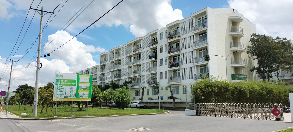 Nhà ở công nhân tại Khu công nghiệp Long Hậu. Ảnh: Thành Nguyễn.