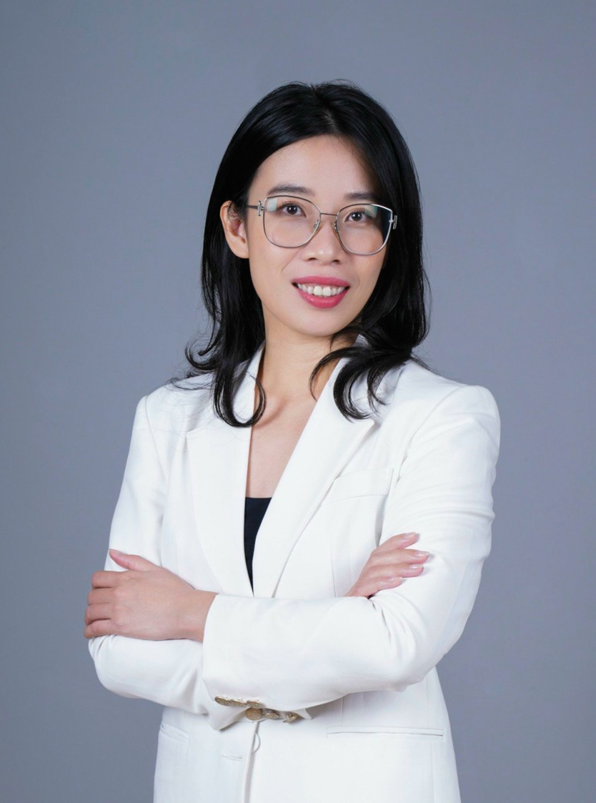 Bà Trần Thị Khánh Hiền.