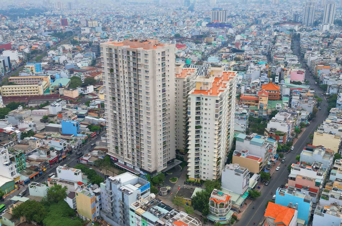Mặt bằng giá căn hộ chung cư liên tục leo thang, khiến giá thuê cũng có xu hướng tăng theo. Ảnh: Lê Toàn.
