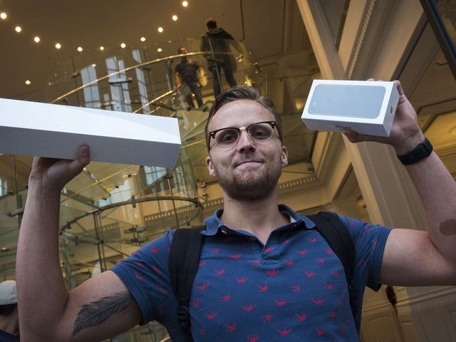 Chùm ảnh khắp nơi trên thế giới ngày iPhone 7 chính thức lên kệ ảnh 9