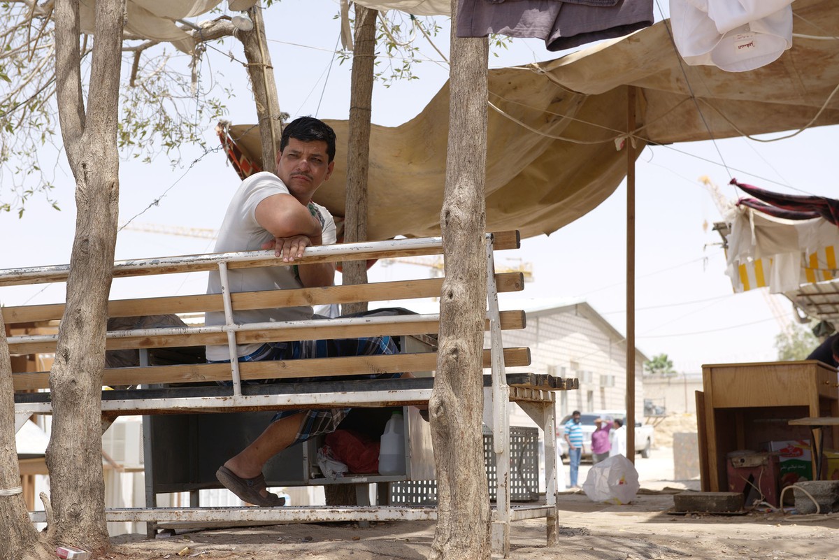 Giá dầu giảm, hàng chục nghìn lao động châu Á “mắc bẫy” tại Ả Rập Xê út ảnh 2