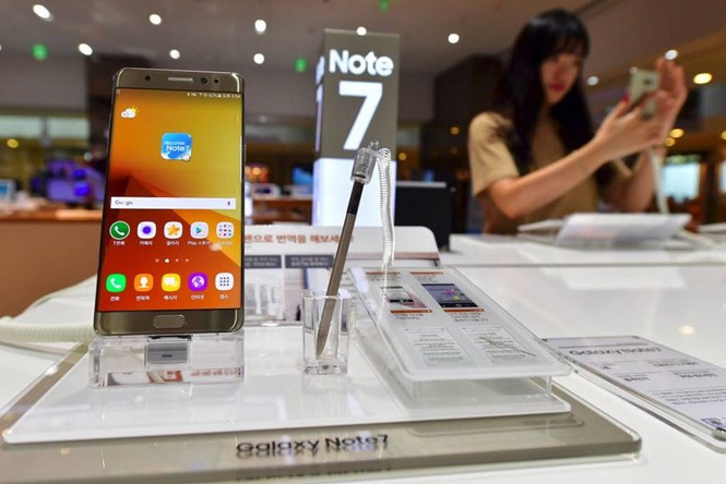 Thu hồi Note 7, Samsung chịu thiệt 1 tỷ USD ảnh 1