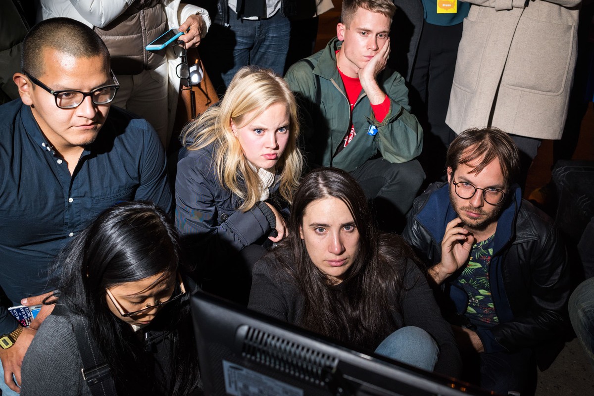 Cận cảnh 2 sắc thái tại bữa tiệc hậu bầu cử tổng thống Mỹ ảnh 9