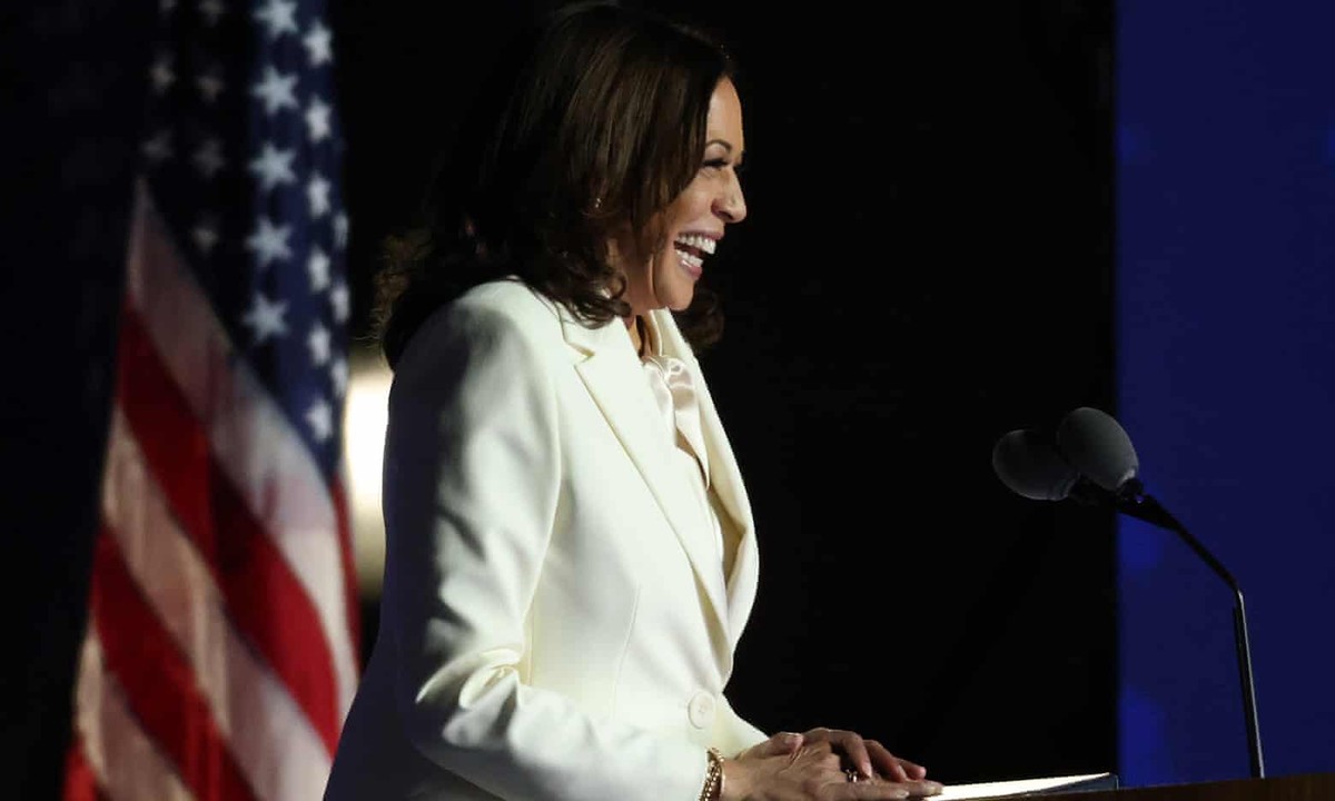 bà Kamala Harris, nữ Phó tổng thống đầu tiên của nước Mỹ bà Kamala Harris, nữ Phó tổng thống đầu tiên của nước Mỹ