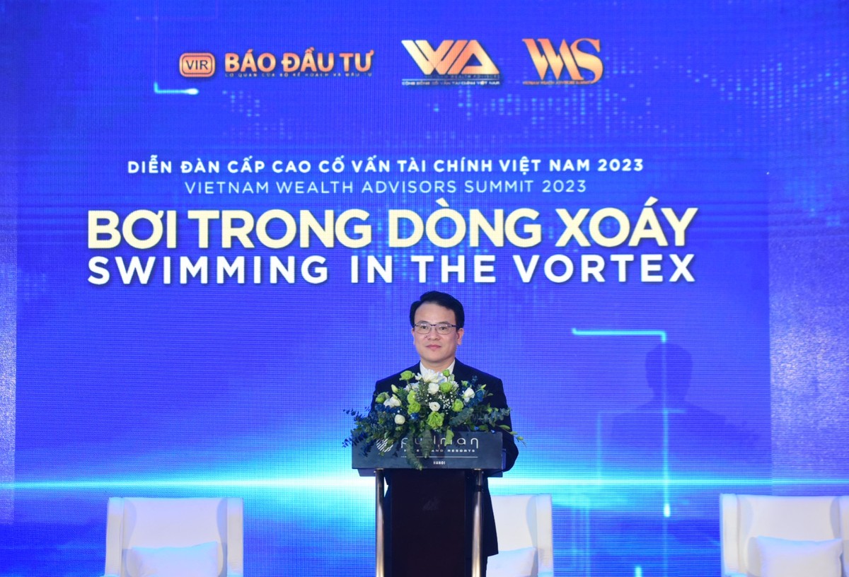 Thứ trưởng Bộ Kế hoạch và Đầu tư Trần Quốc Phương phát biểu chỉ đạo Diễn đàn. Ảnh: Dũng Minh