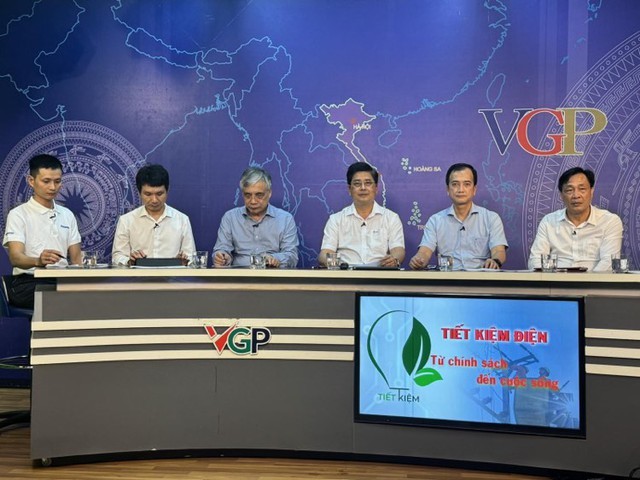 Tọa đàm "Tiết kiệm điện – Từ chính sách đến cuộc sống"