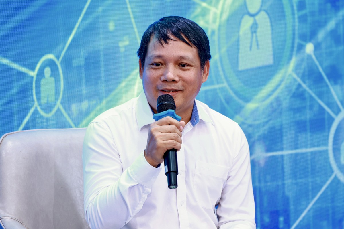 Ông Nguyễn Đình Tuấn, Thành viên, Hội đồng thành viên, Tổng công ty Viễn thông MobiFone