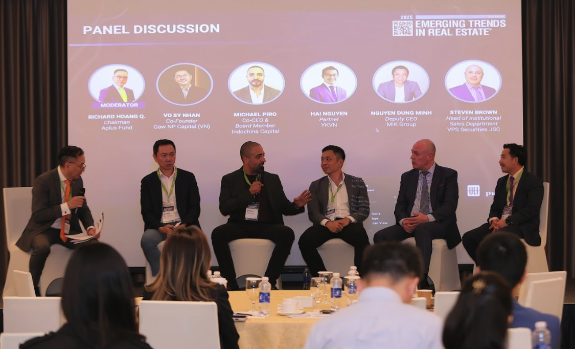 Các diễn giả tham gia phần thảo luận