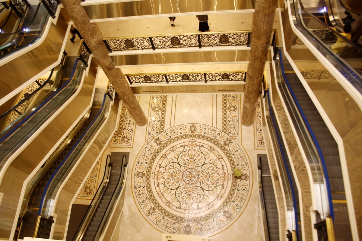 Doanh nhân 8x “sửa lưng” vua hàng hiệu Jonathan Hạnh Nguyễn khi nói về Tràng Tiền Plaza ảnh 2