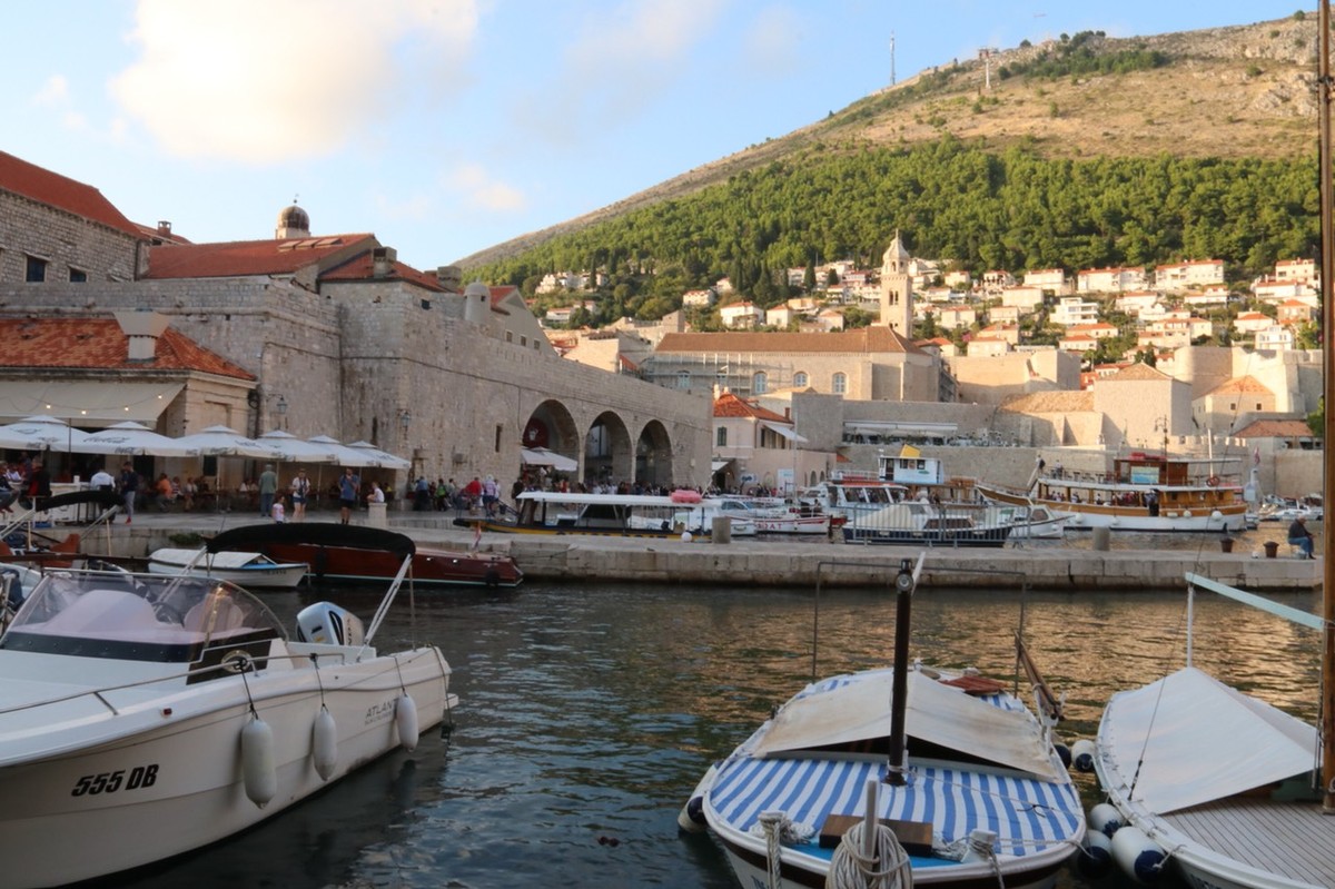 Dubrovnik, điểm đến “long lanh” bên bờ Địa Trung Hải ảnh 13