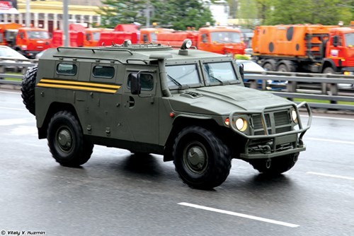 8 mẫu xe... “quân sự“ dành cho giới "chơi ngông" ảnh 4