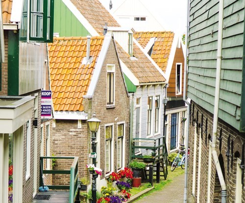 Những ngôi làng đẹp như cổ tích quanh Amsterdam ảnh 3