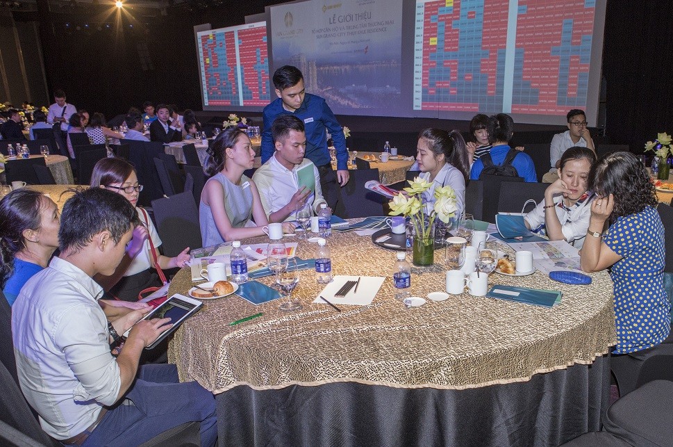 Sun Grand City Thuy Khue Residence hút khách ngay ngày đầu ra mắt ảnh 2