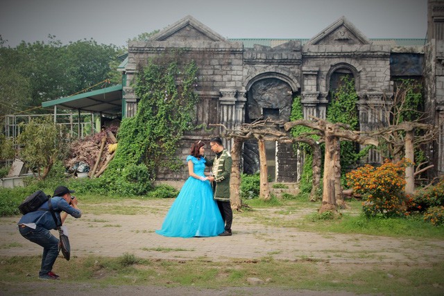 “Săn” những điểm chụp ảnh cực phong cách tại Hà Nội ảnh 2