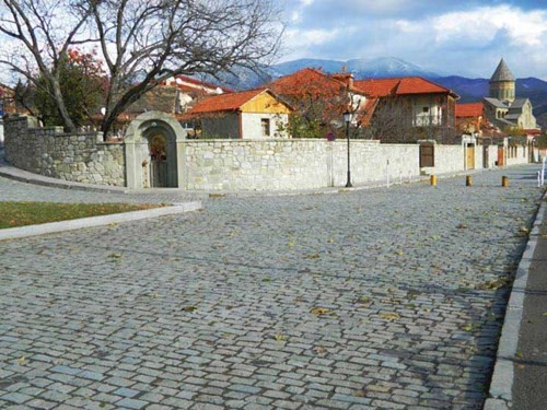 Những ngọn tháp cổ trên dãy Caucasu ảnh 5