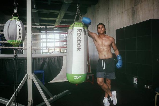 Cuộc sống giàu sang “vạn người mơ” của Hoàng tử điển trai 9X ảnh 7