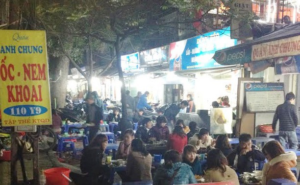 Muôn cách bạn trẻ Hà Nội đón năm mới ảnh 9