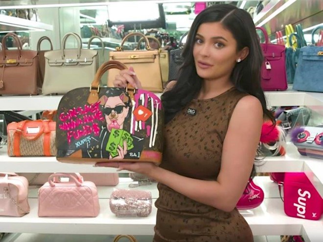 Có gì trong những bộ sưu tập xa xỉ của các tỷ phú USD ảnh 4