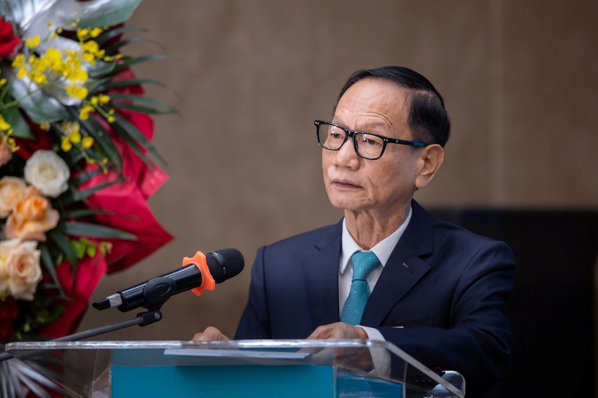 Chủ tịch ABBank Vũ Văn Tiền