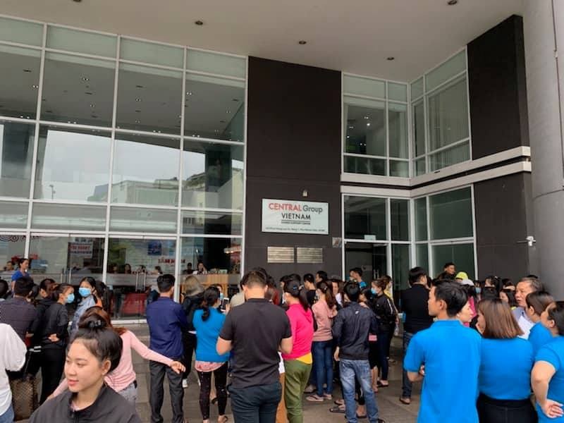 Bị hàng loạt nhà cung cấp phản ứng, Central Group lý giải gì về việc đột ngột dừng nhập hàng may mặc Việt Nam? ảnh 2