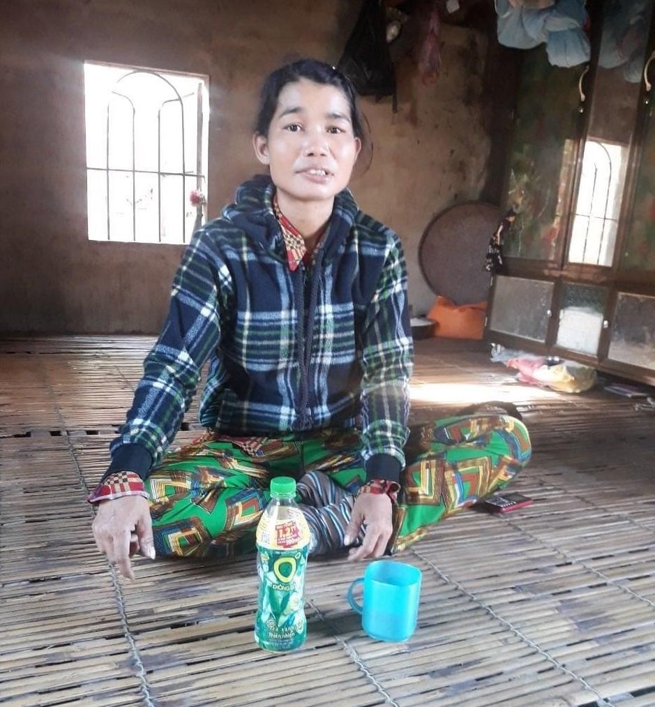 Chị La Lan Thị Bông (42 tuổi), người dân tộc Chăm hiện sống tại xã Phú Mỡ, huyện Đồng Xuân, Phú Yên trúng 1,2 tỷ đồng sau khi uống chai Nước tăng lực Number 1.