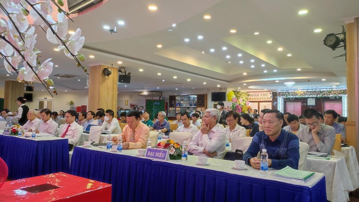 Trí tuệ là tài sản quý giá nhất của con người. Những câu chuyện ý nghĩa sâu sắc và nhân văn được chia sẻ lan truyền rộng rãi khắp cả Tập đoàn. Trí tuệ là tài sản quý giá nhất của con người. Những câu chuyện ý nghĩa sâu sắc và nhân văn được chia sẻ lan truyền rộng rãi khắp cả Tập đoàn.