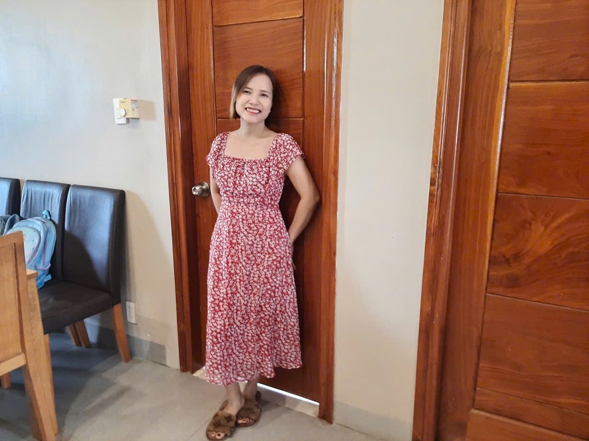 Chị Trần Ngọc Giàu là khách hàng may mắn đầu tiên của chương trình khuyến mãi “Không Độ Tết không stress” khi trúng giải nhì trị giá 25 triệu đồng nhờ giảm stress mỗi ngày với Trà Xanh Không Độ. (Ảnh:NVCC)