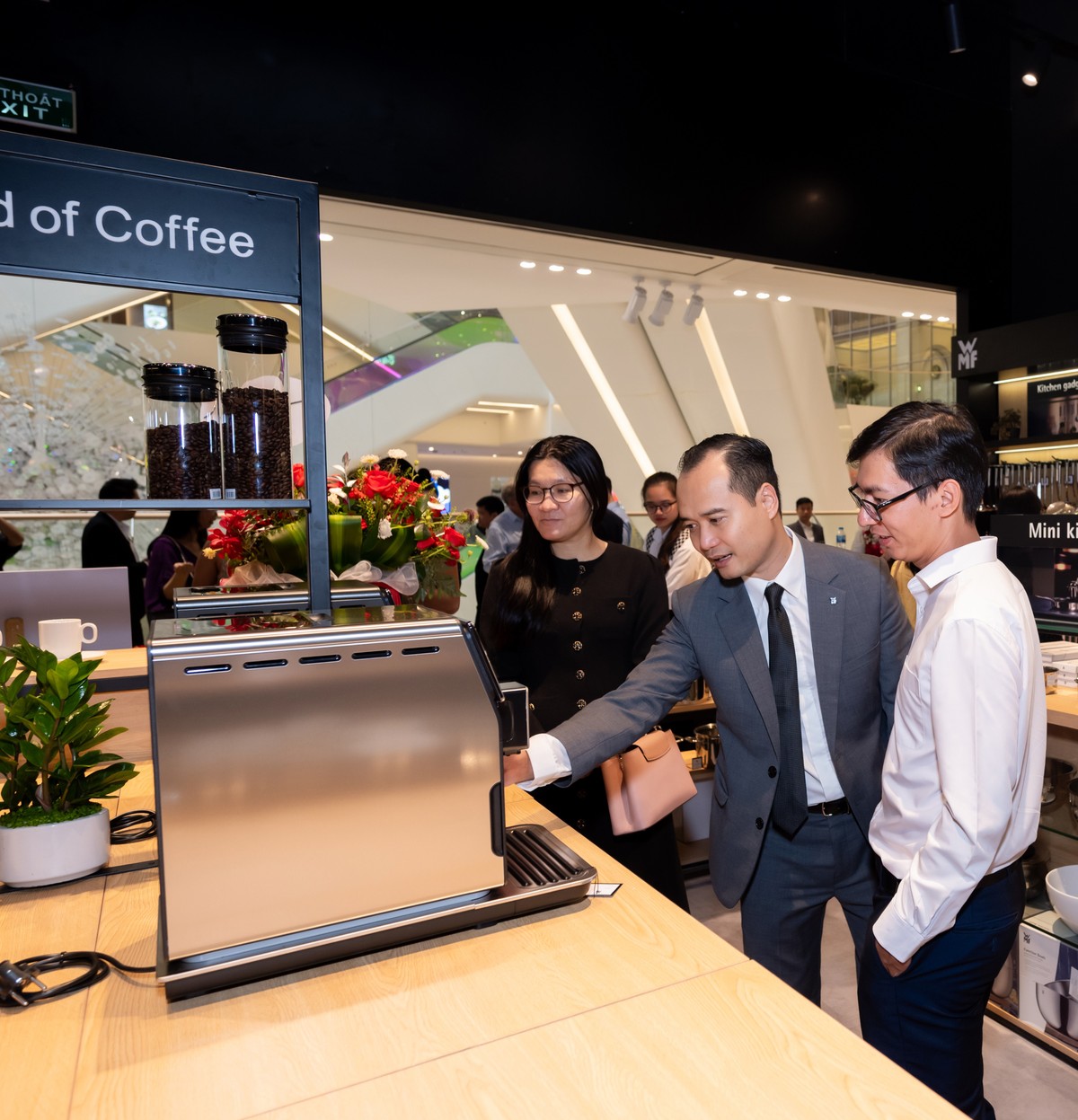 Các doanh nghiệp đều bước vào cuộc đua tăng tốc năm nay dù thị trường còn đối mặt với nhiều thách thức từ ảnh hưởng của chính sách thuế quan của Mỹ. Nhiều sản phẩm mới được đưa ra mắt thị trường, chinh phục khách hàng không chỉ bằng sản phẩm tốt mà còn bởi nhiều trải nghiệm