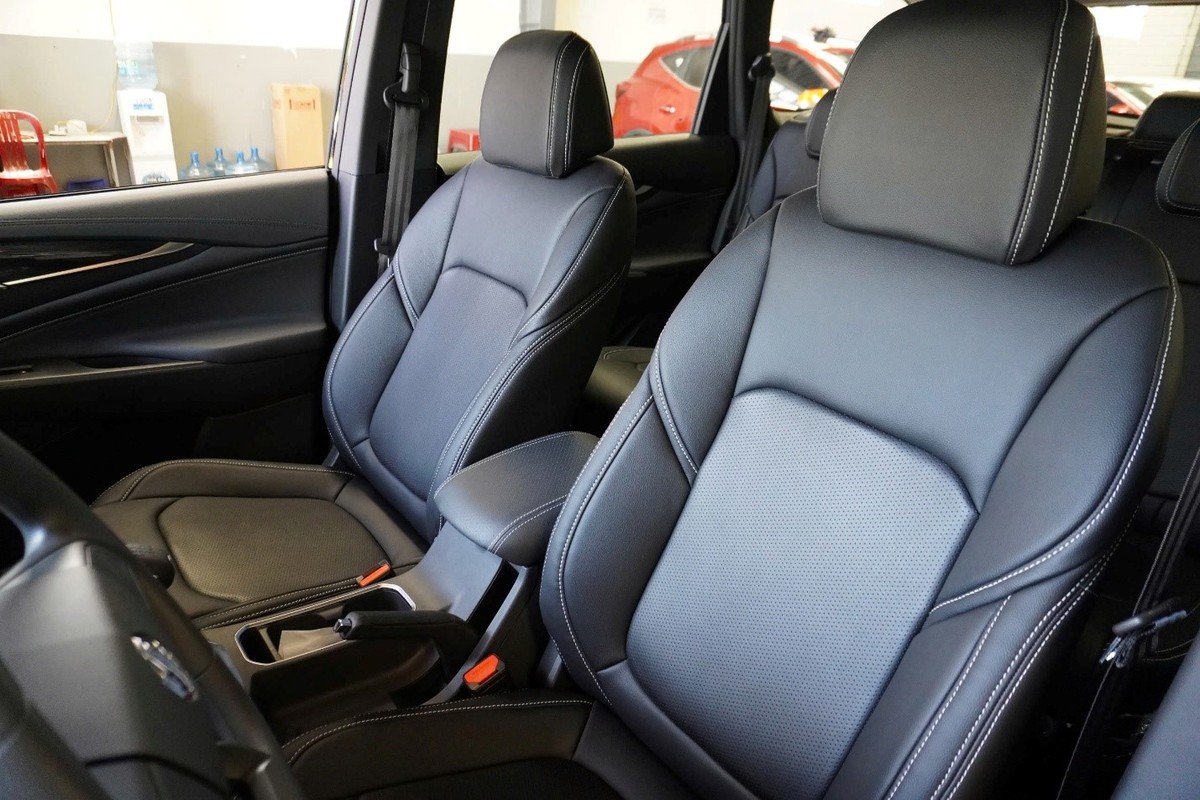 Xe G50 MT được trang bị ghế da Nappa cao cấp mang lại trải nghiệm êm ái cho người sử dụng